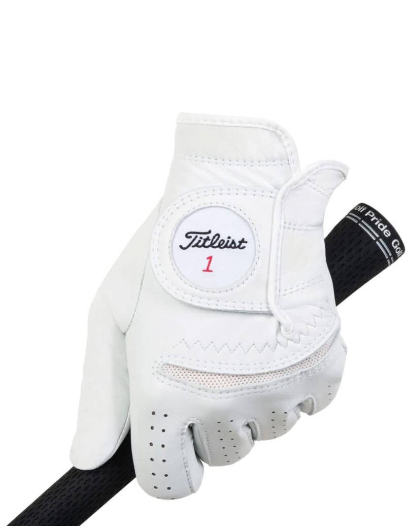Titleist Perma-soft golf glove for amateurs and pros.