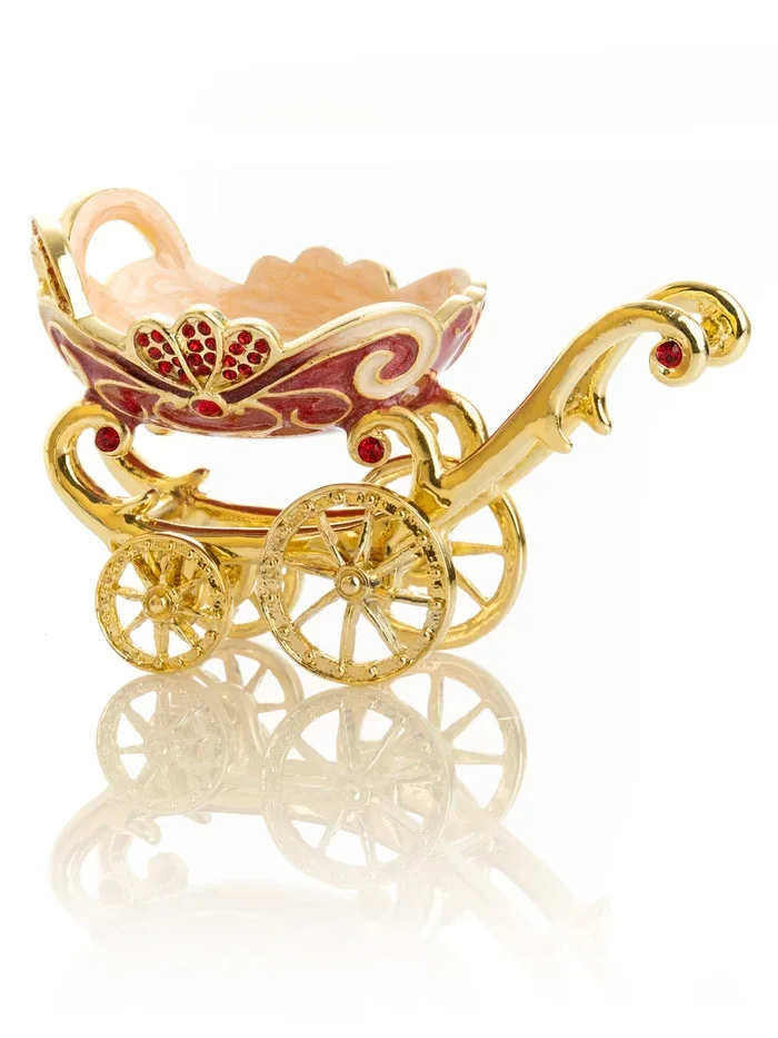 MTR2159 Fabergé Rode Vintage Kinderwagen met Sieradendoosje Miniatuur