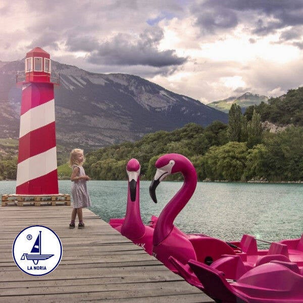 La Noria grote Flamingo waterfiets