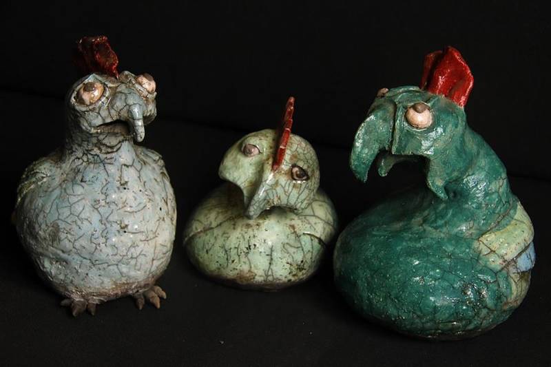 keramieken beeld kippen