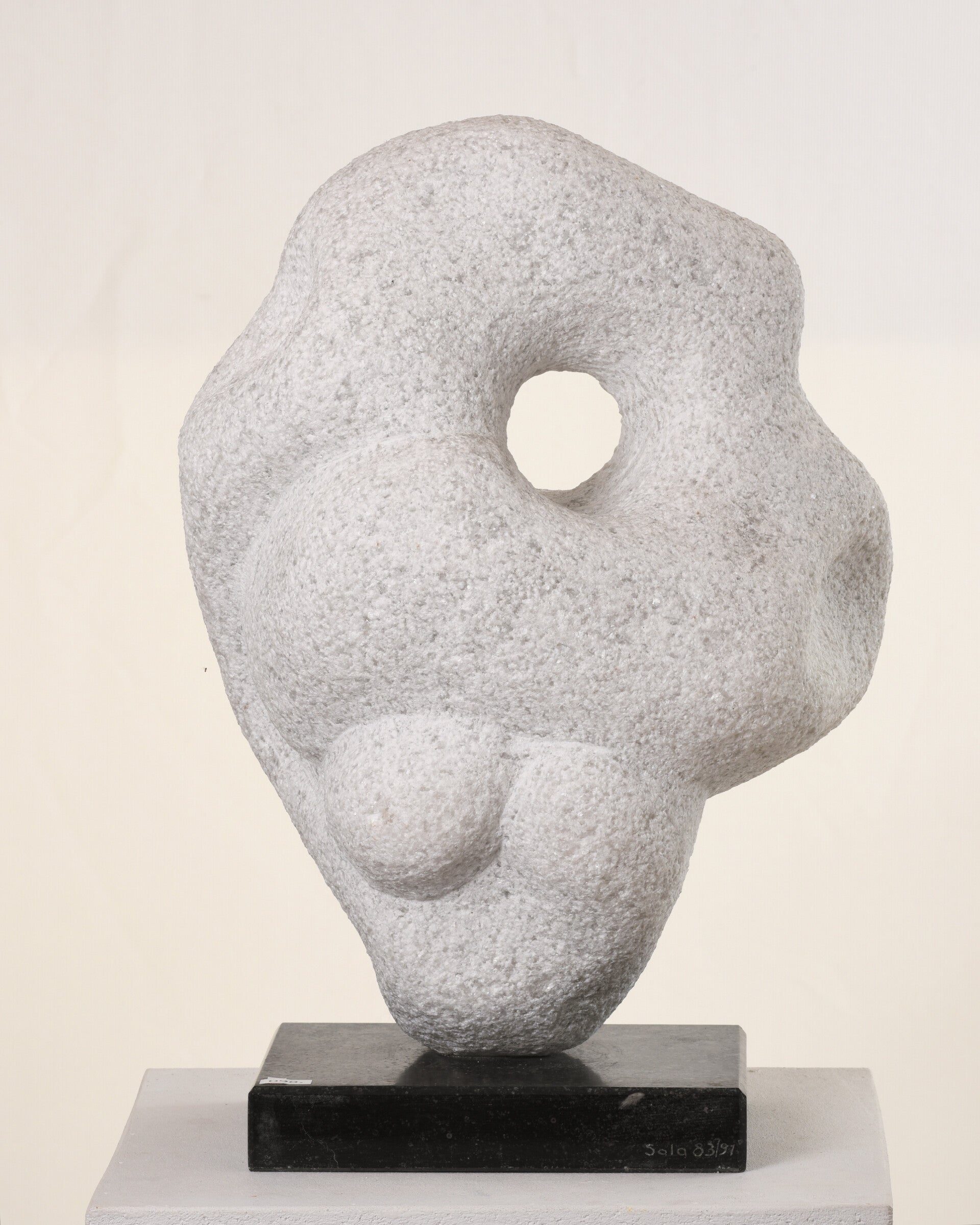 N. 98 Scultura astratta  83/91