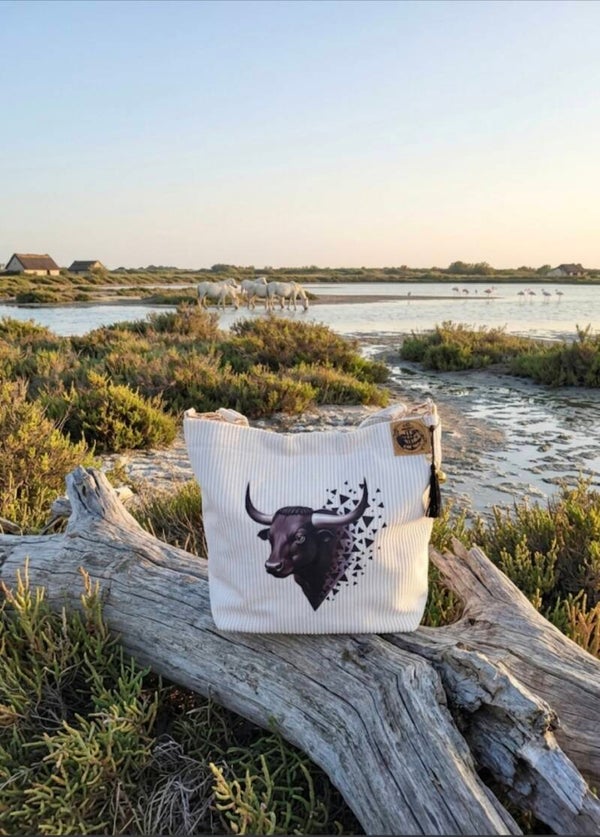 Sac bandoulière fourre-tout velours écru camargue taureau