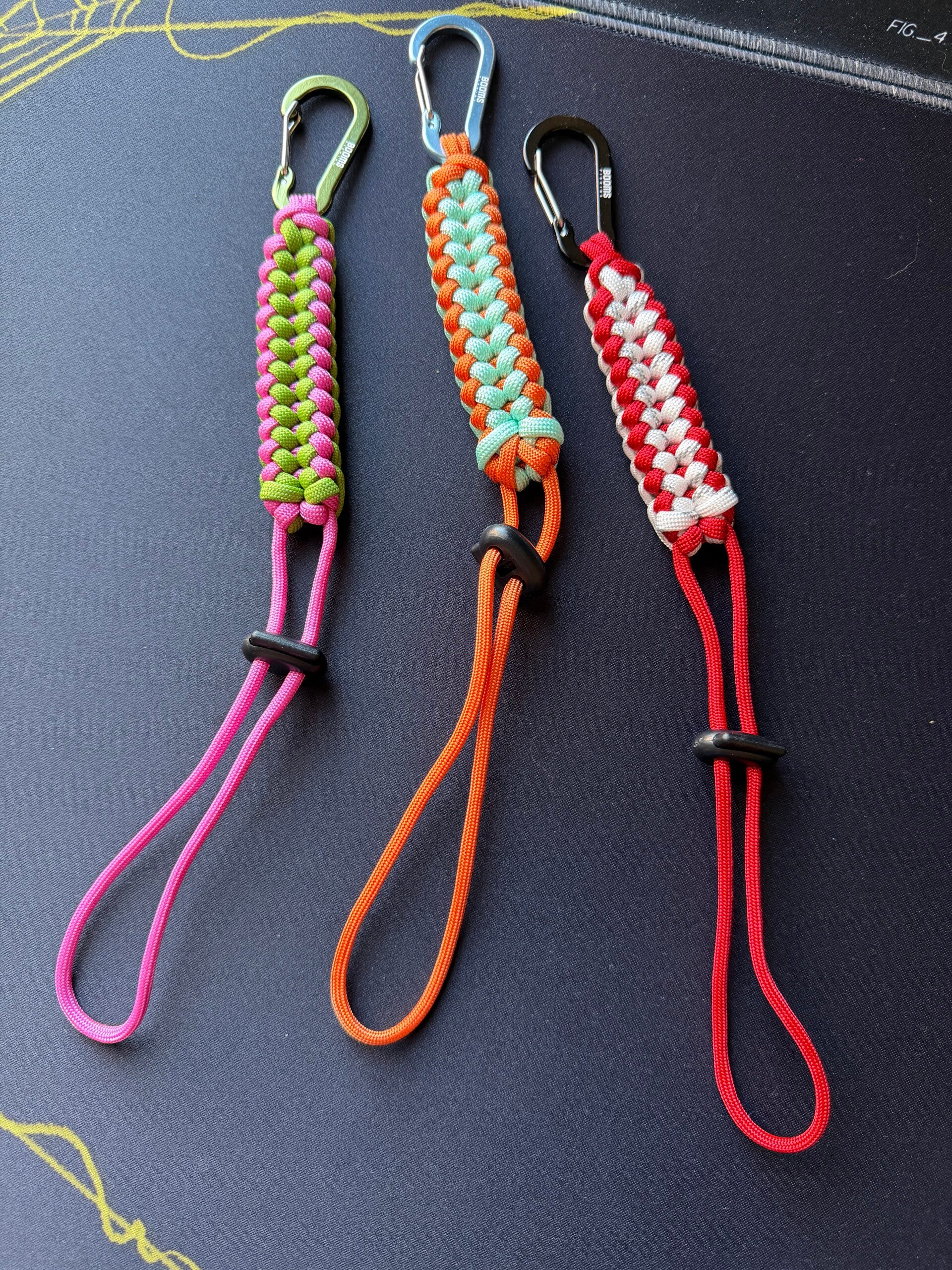 Paracord 550 water bottle holder - customisable