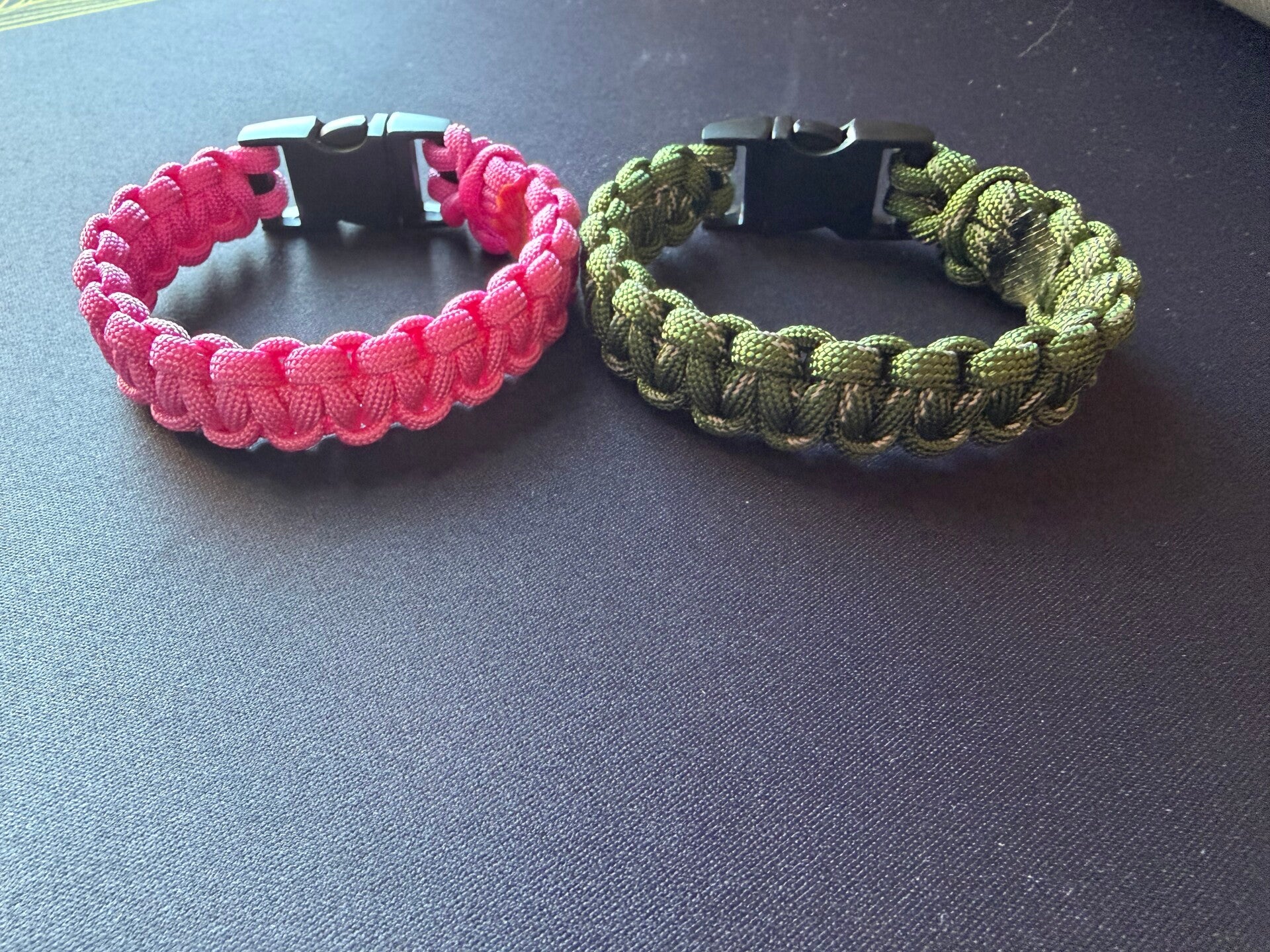 paracord 550 survival bracelet - single colour cobra knot