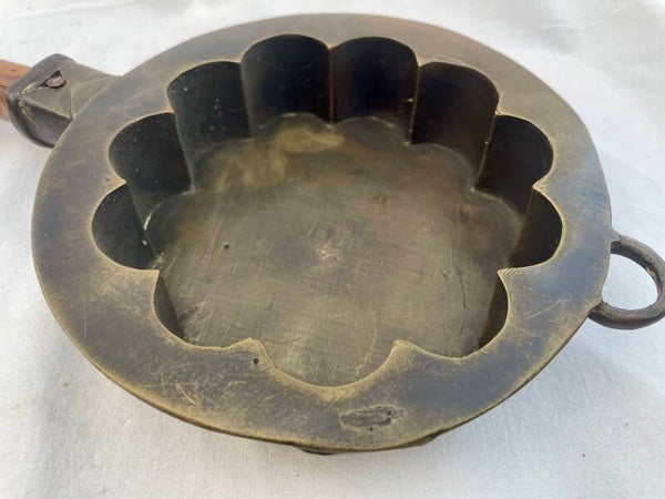 Antieke pan met vorm