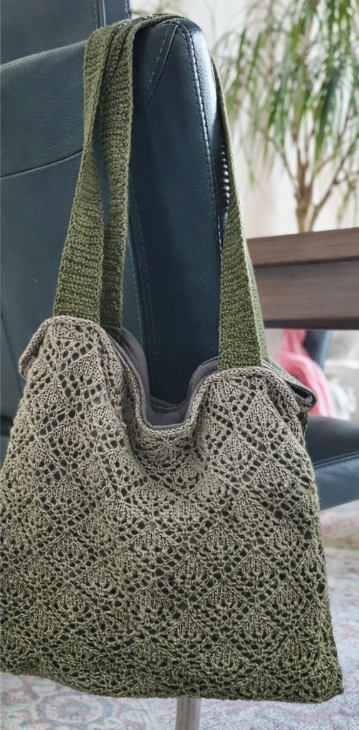 Handgestrickte Lace-Shopper „Elegance“ – Olivgrünes Unikat