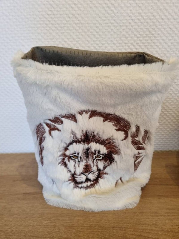 "stay wild" -Löwe- Utensilienbeutel
