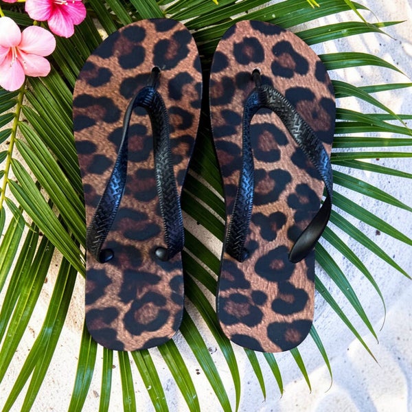 Leoparden-Print Flip-Flops: Sommer-Trend für wilde Fashionistas