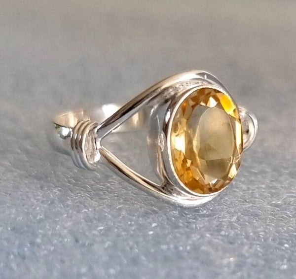 Elegant Oval Citrine 925 Sterling Silver ring