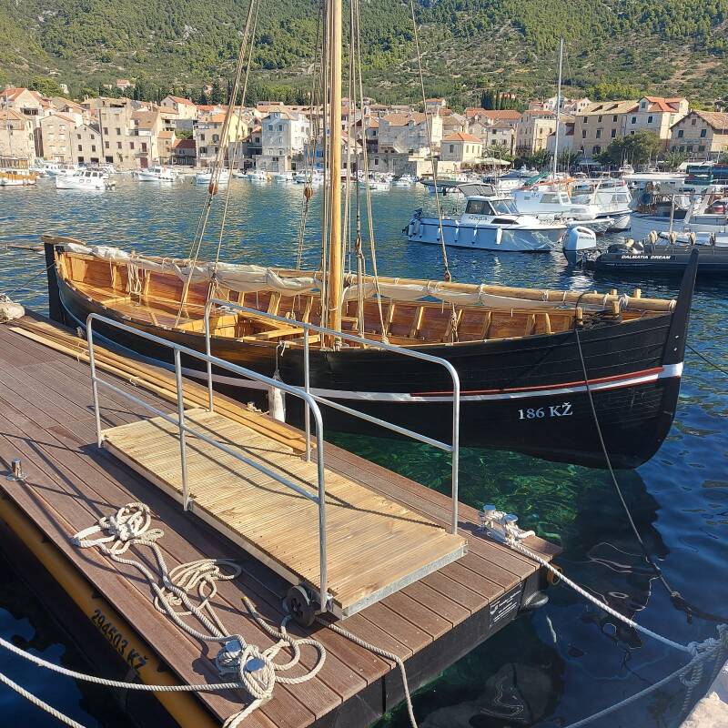 Private boat tour Komiža,island Vis