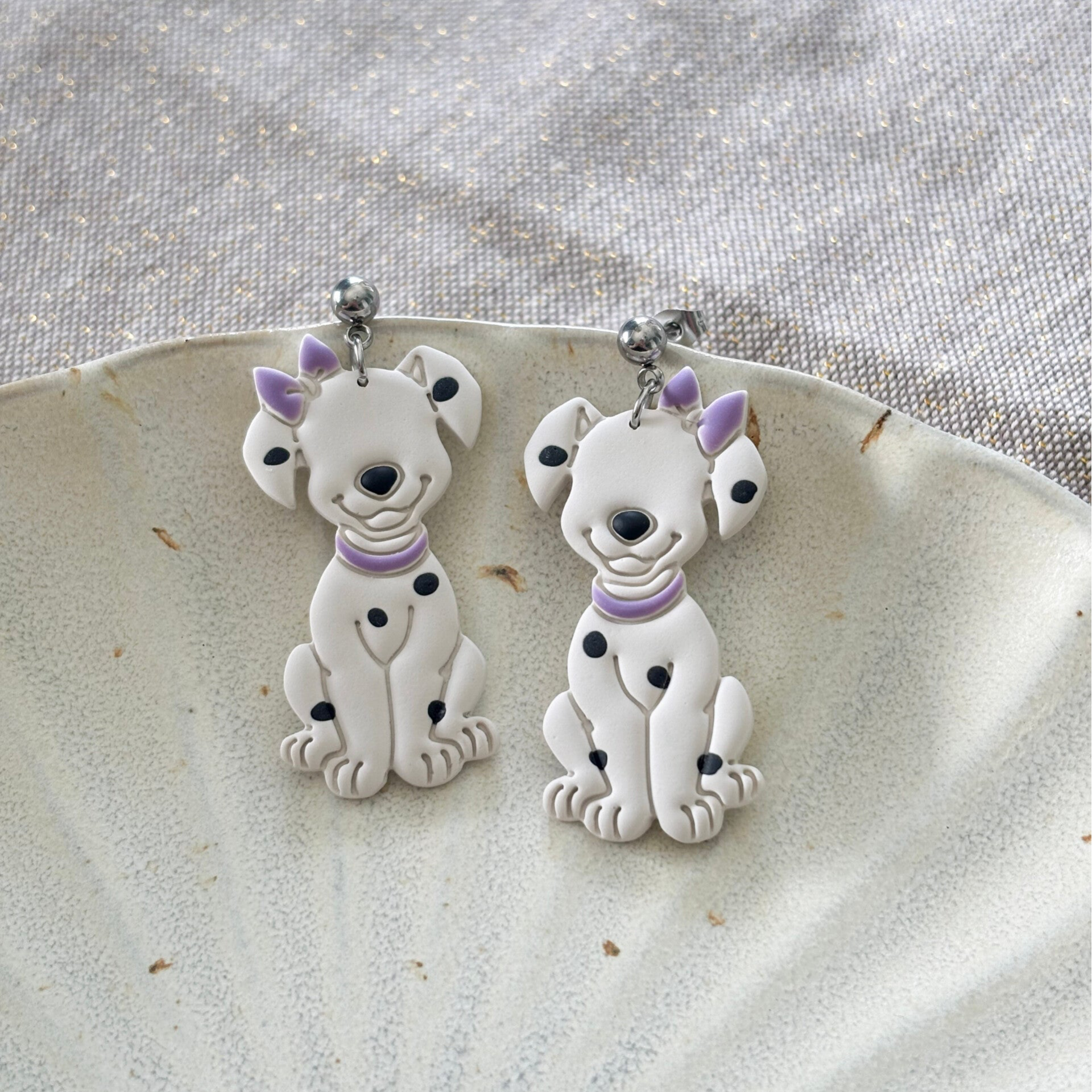 Dalmatier met paarse strik