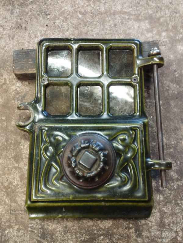 Porte et sa tige de fixation pour Poêle Godin modèle 2164 restaurée mica neuf