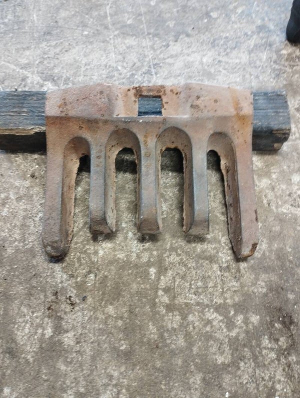 Grille de devant pour Poêle Godin modèle 400