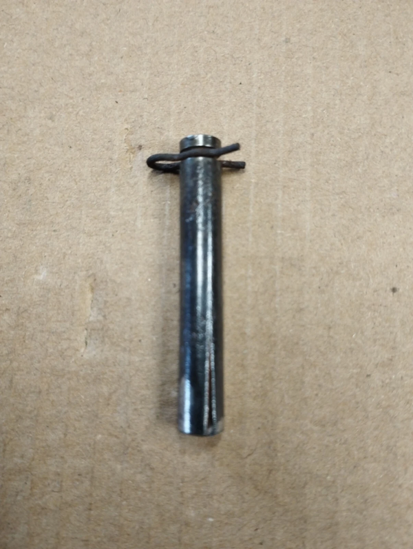 Axe/goupille et clavette de porte ou couvercle de poêle a bois Godin