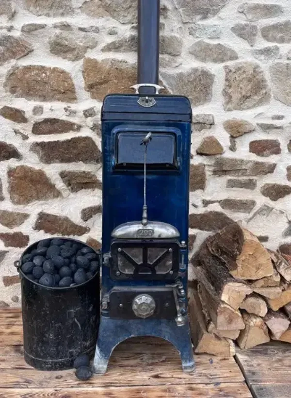 RARE Godin n°200 émaillé Bleu/Noir 6Kw Sortie 90 mm