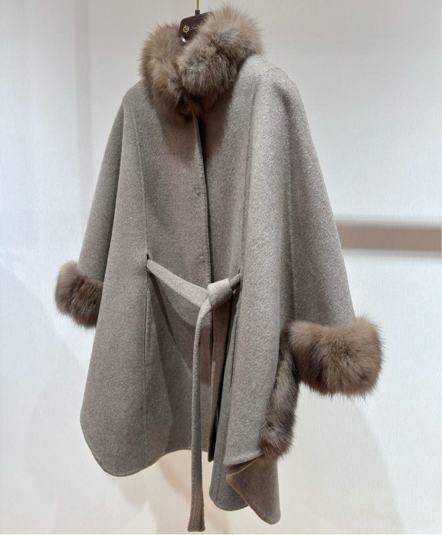 Loro Piana Salzburg Cape  Cashmere