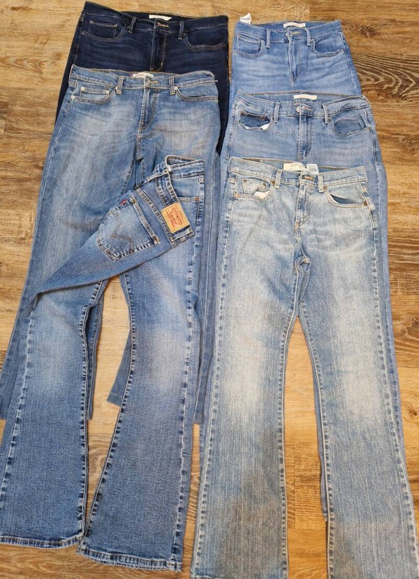 Womens levi jeans bale x25 pairs