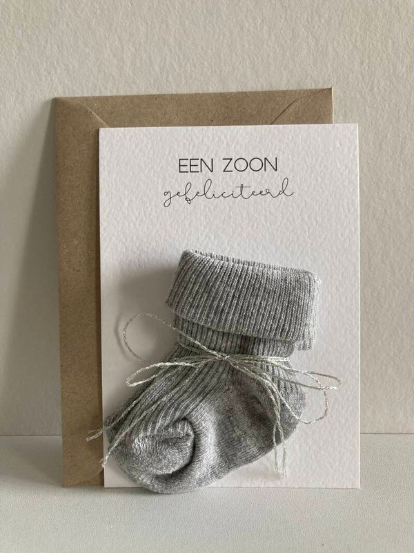 Cadeaukaart 'sokjes, een zoon' grijs