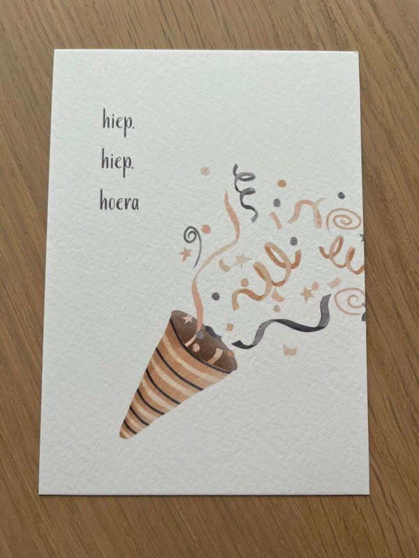 Kaart 'hiep, hiep, hoera, confetti'
