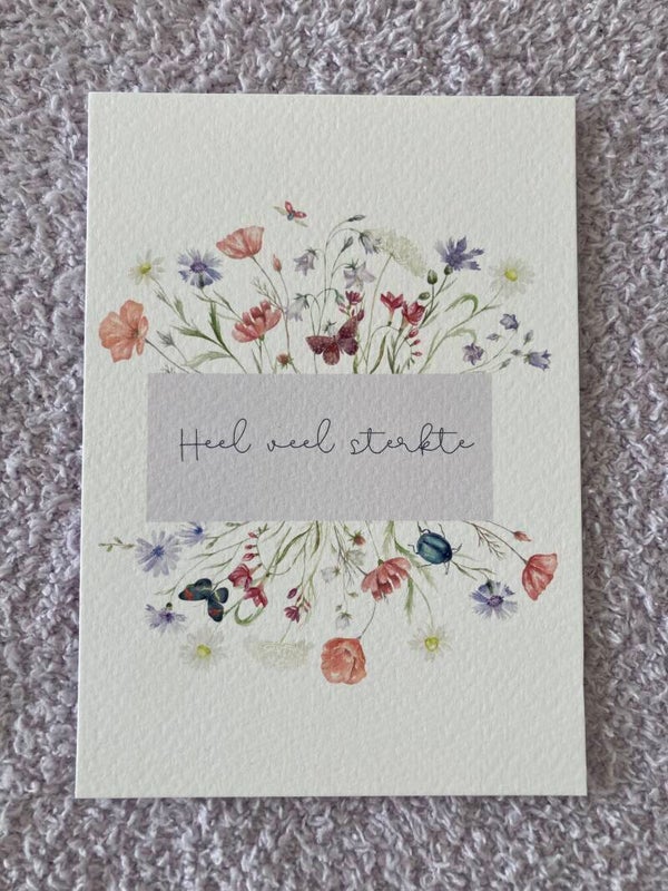 Kaart ‘heel veel sterkte, bloemenkader’
