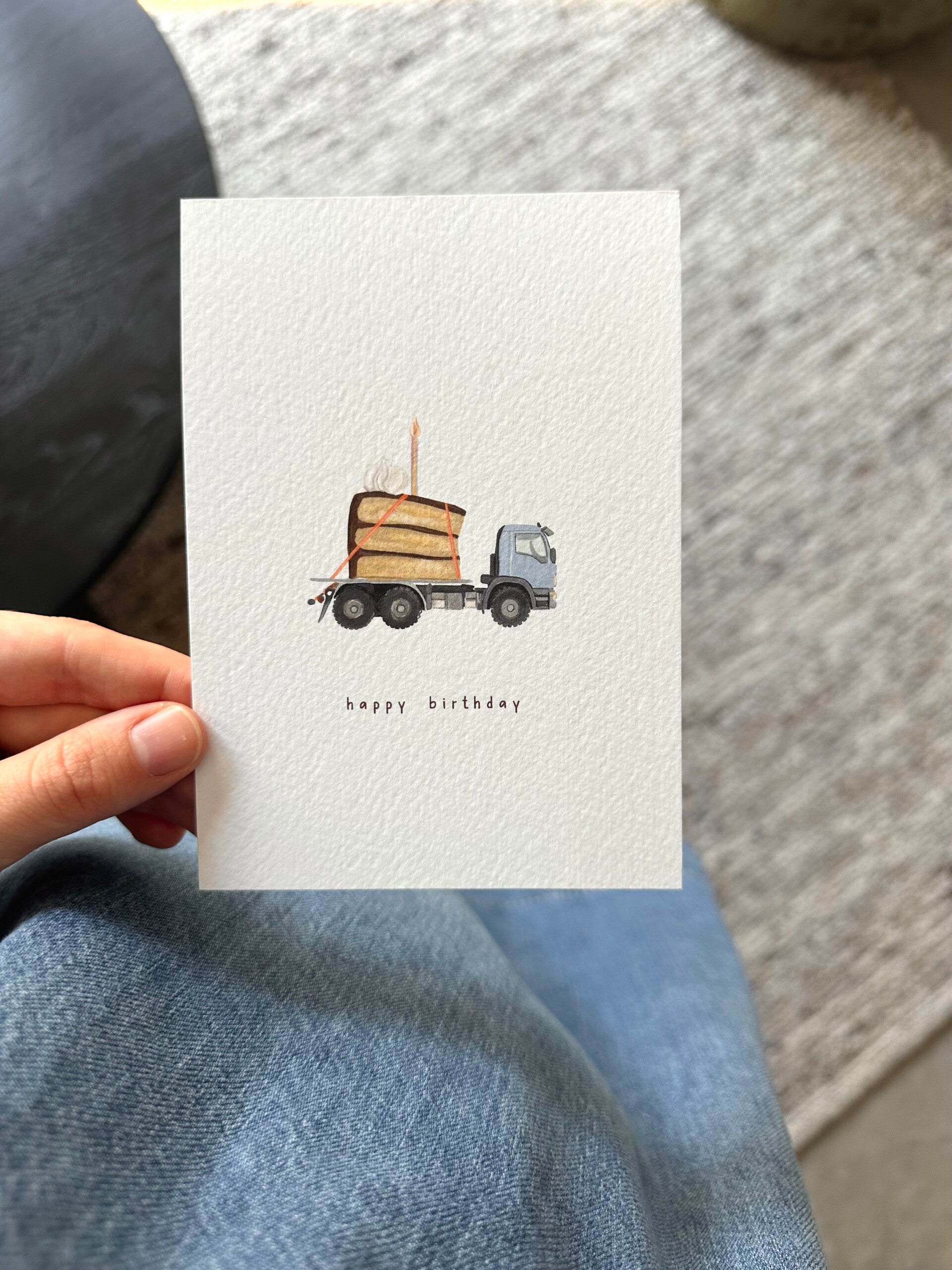 Kaart 'happy birthday, vrachtwagen met taart'