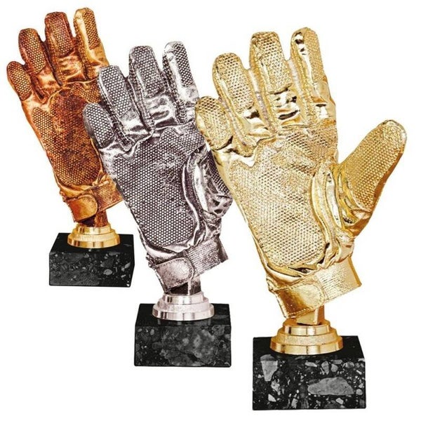 TROFEO RESINA GUANTE FÚTBOL altura 30