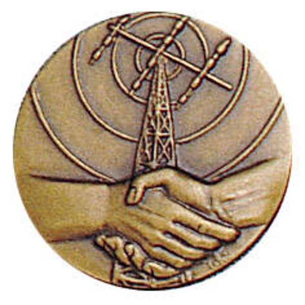 Disco de aluminio en relieve mano