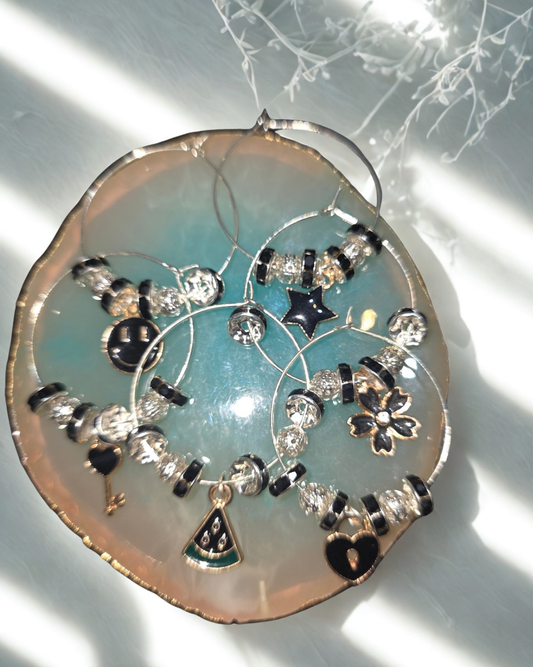 🖤 "Midnight" wine glass charms