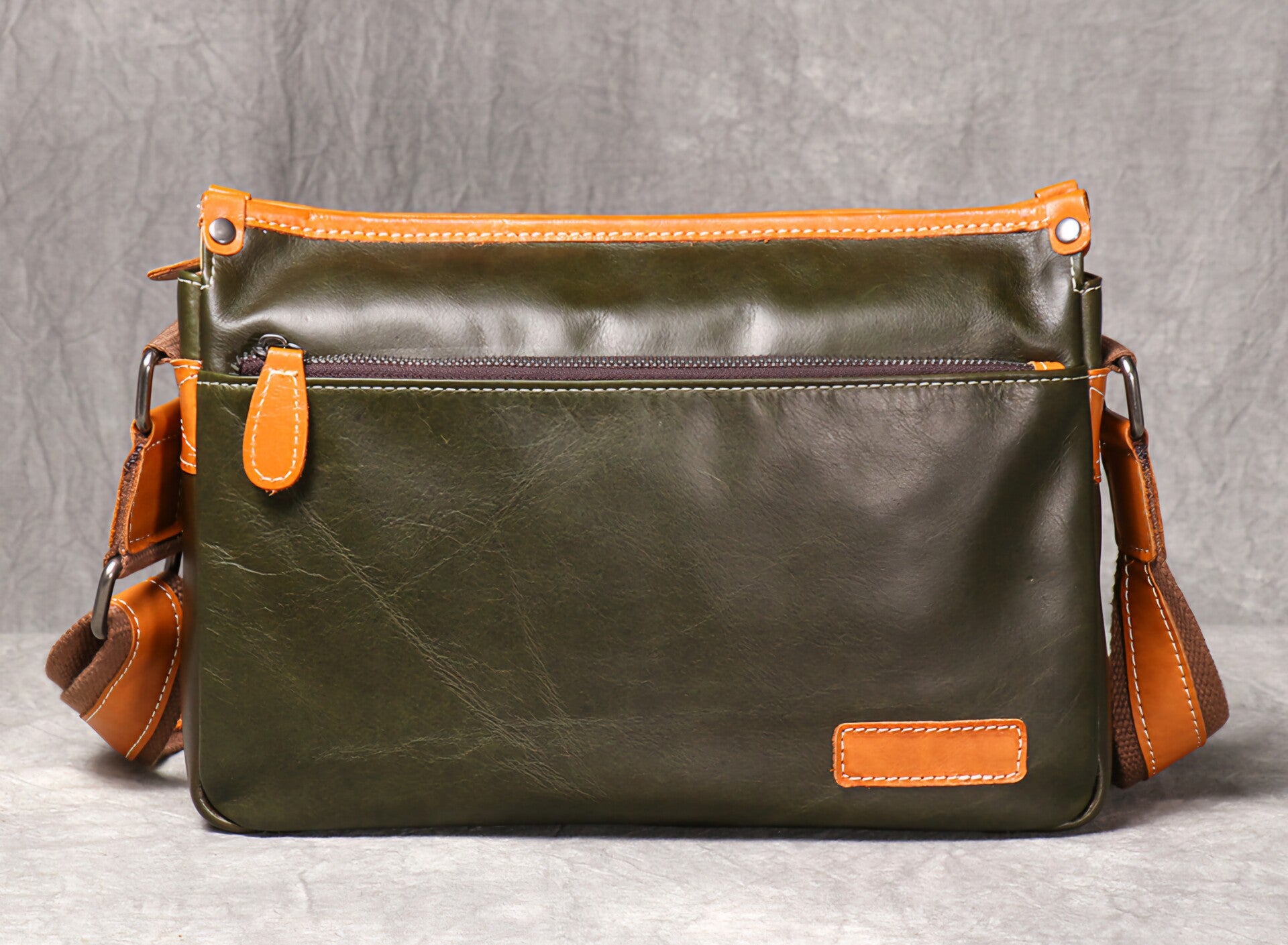 Handmade top-grain cowhide women's shoulder bag, casual, stylish, versatile men's crossbody bag, horizontal genuine leather messenger bag