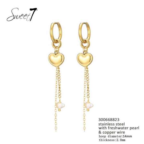 Oorbellen Lucky Charm  - Hartjes Oorringen met Zoetwaterparel en Kettinkje