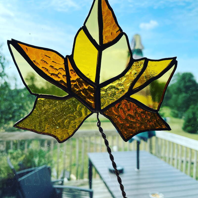 maple-leaf-standard.jpg