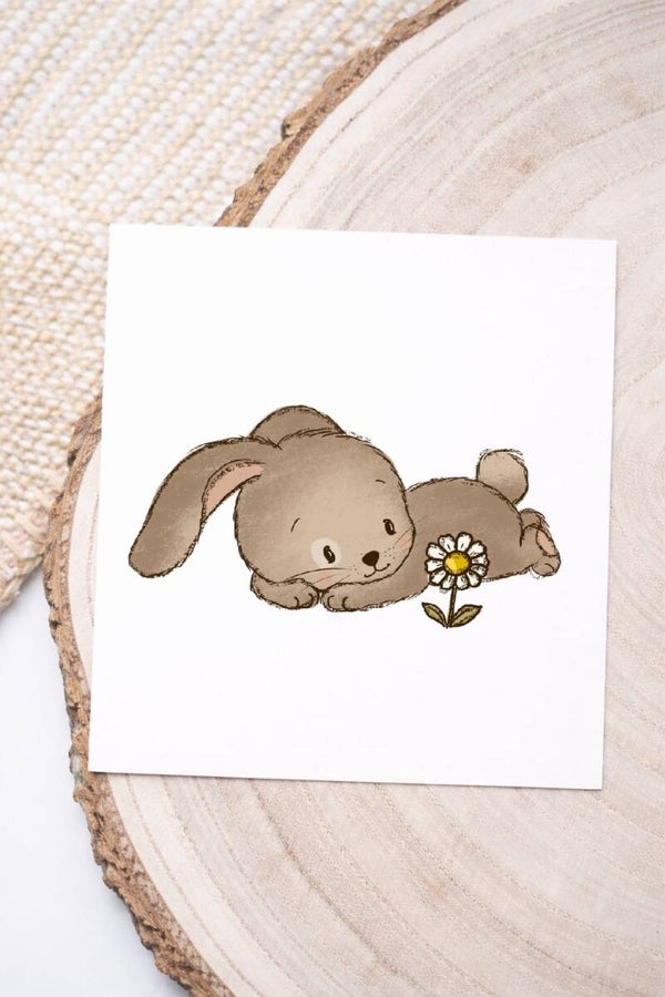 Frühlingshäschen liegend