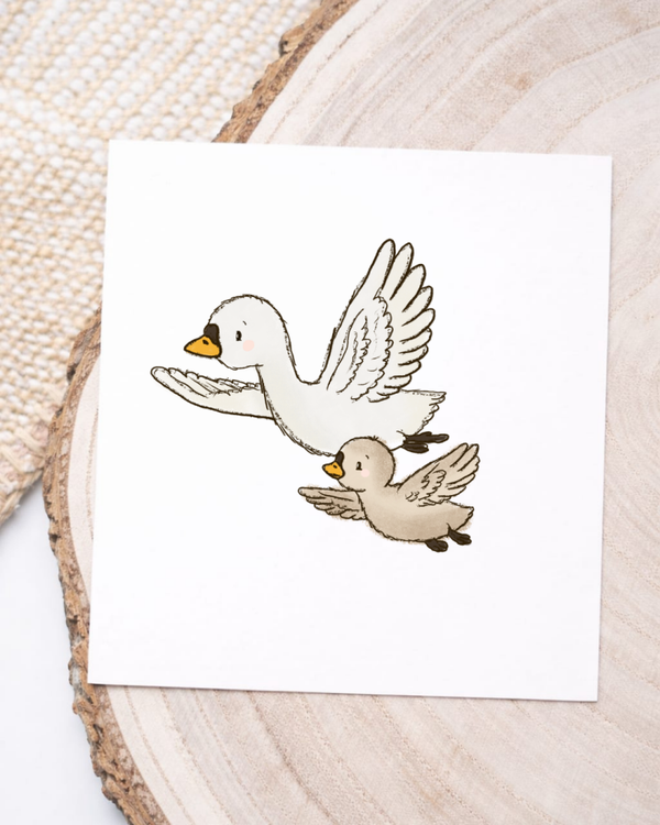 Schwan mit Baby fliegend