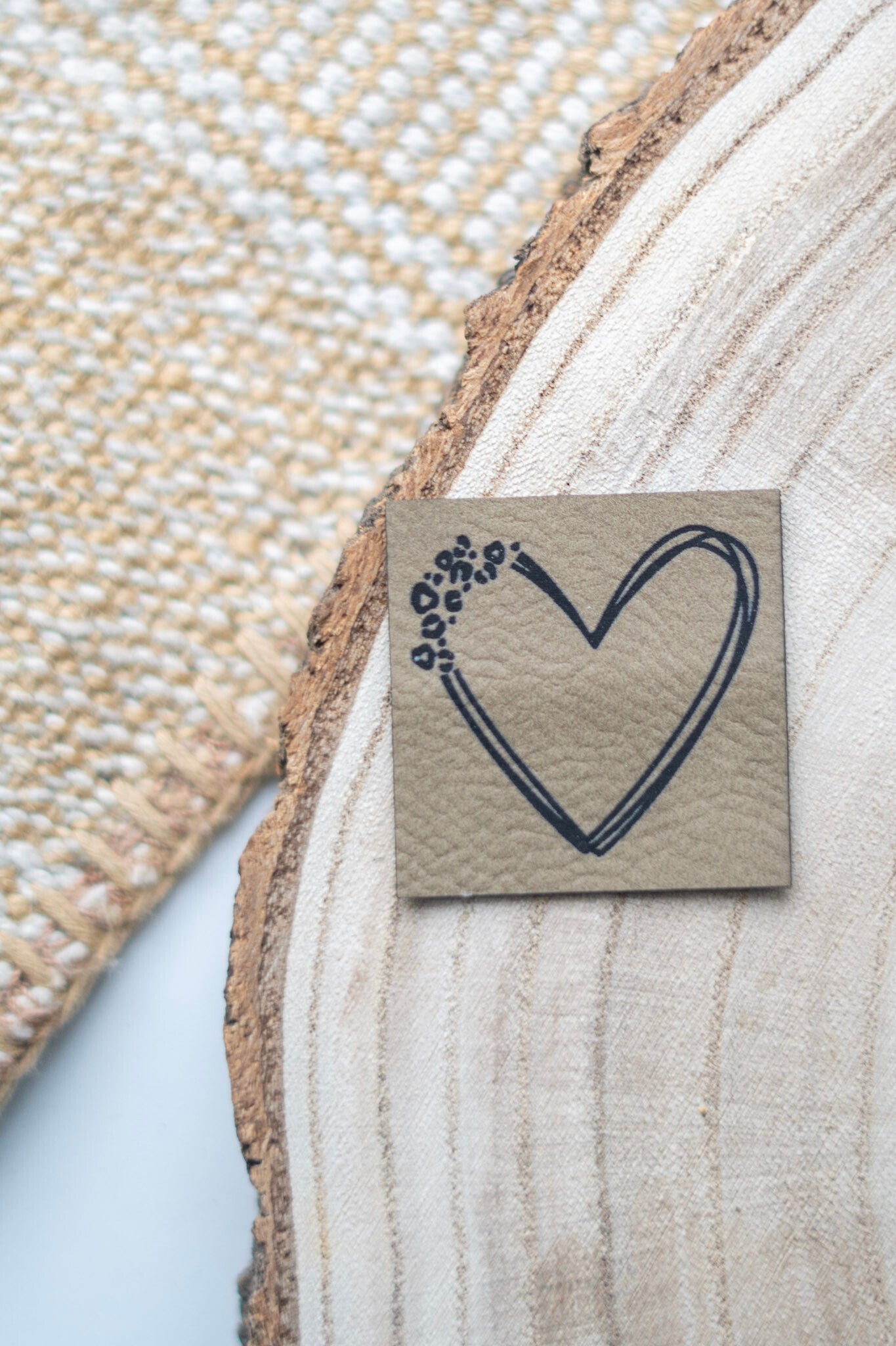 Leo Heart Label