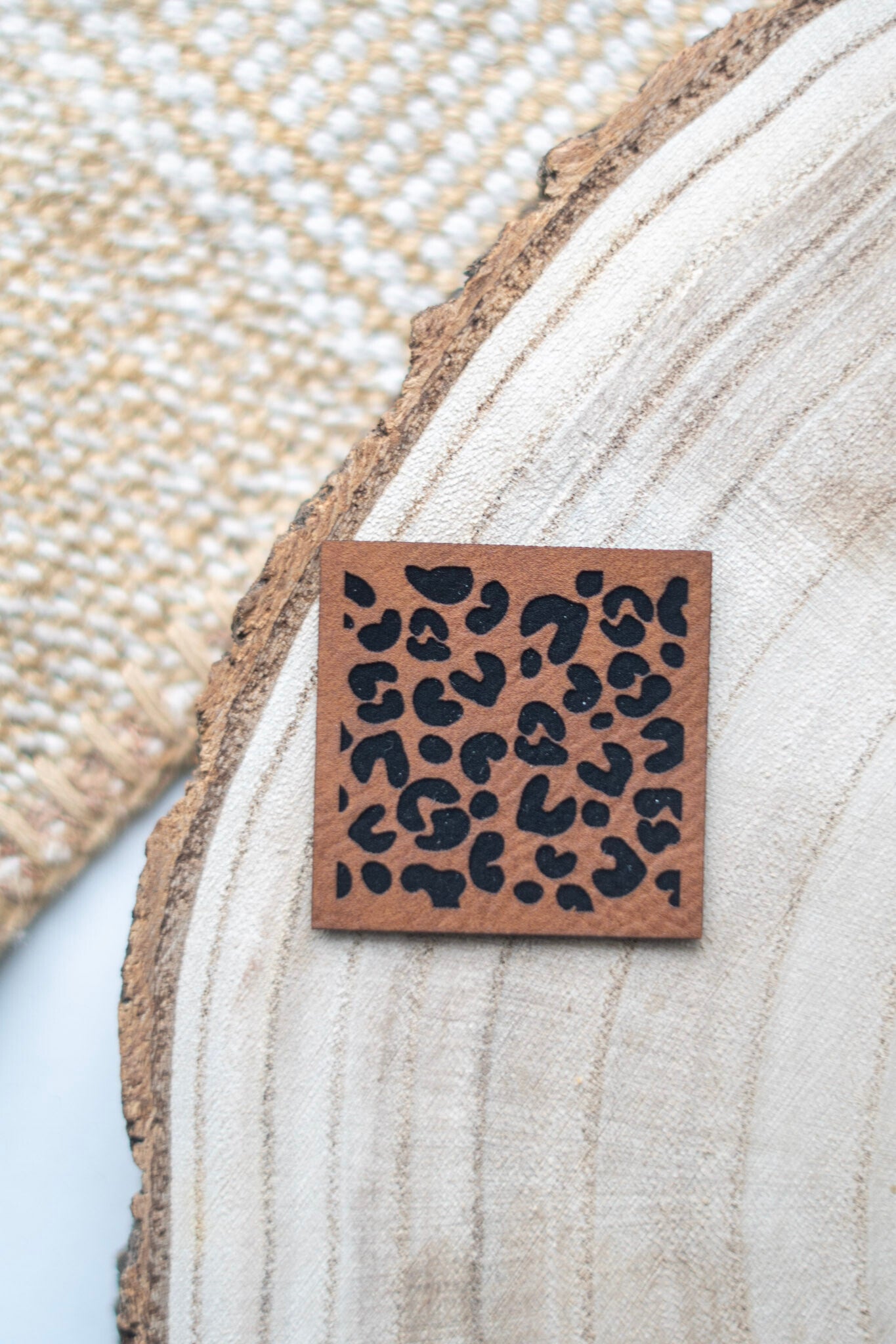 Leo Label