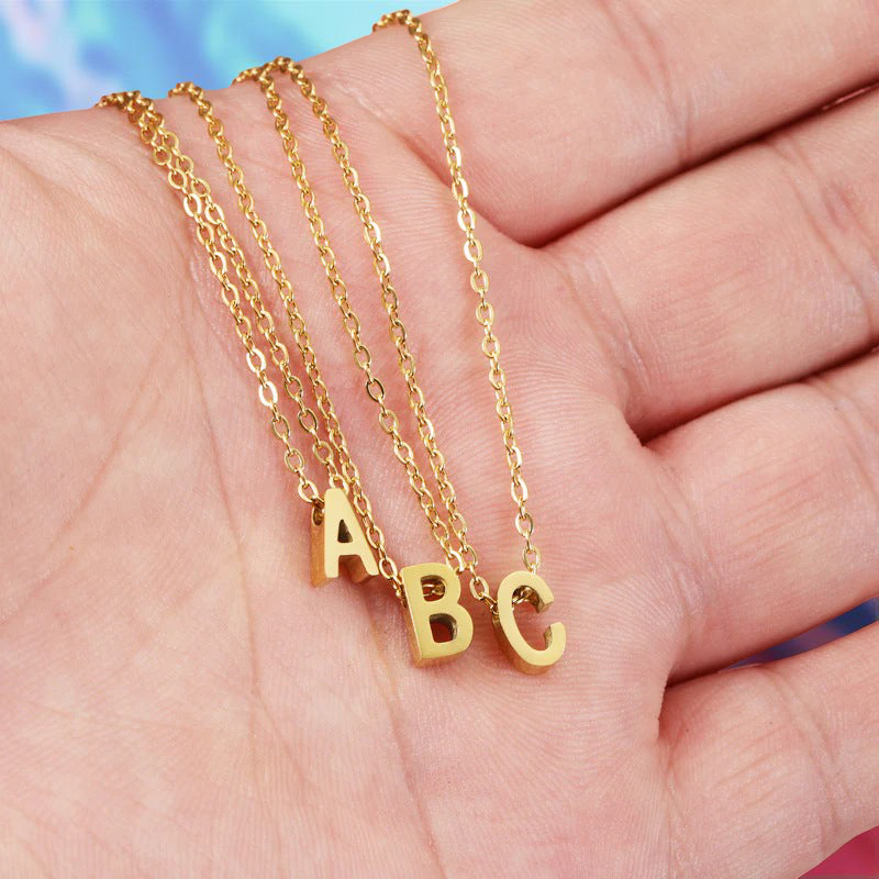 Collana con iniziale