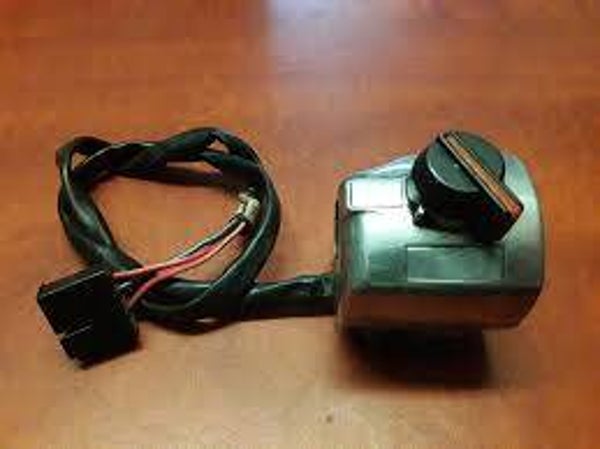 1983 Yamaha XJ650 starter button