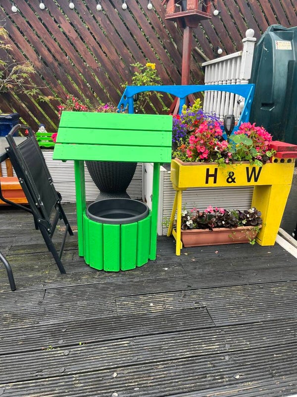 Garden well