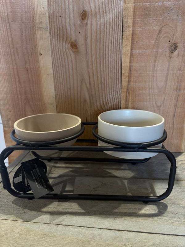 Drink & Voerbak 33,5 x 16 x 12,5 cm INCL bakken