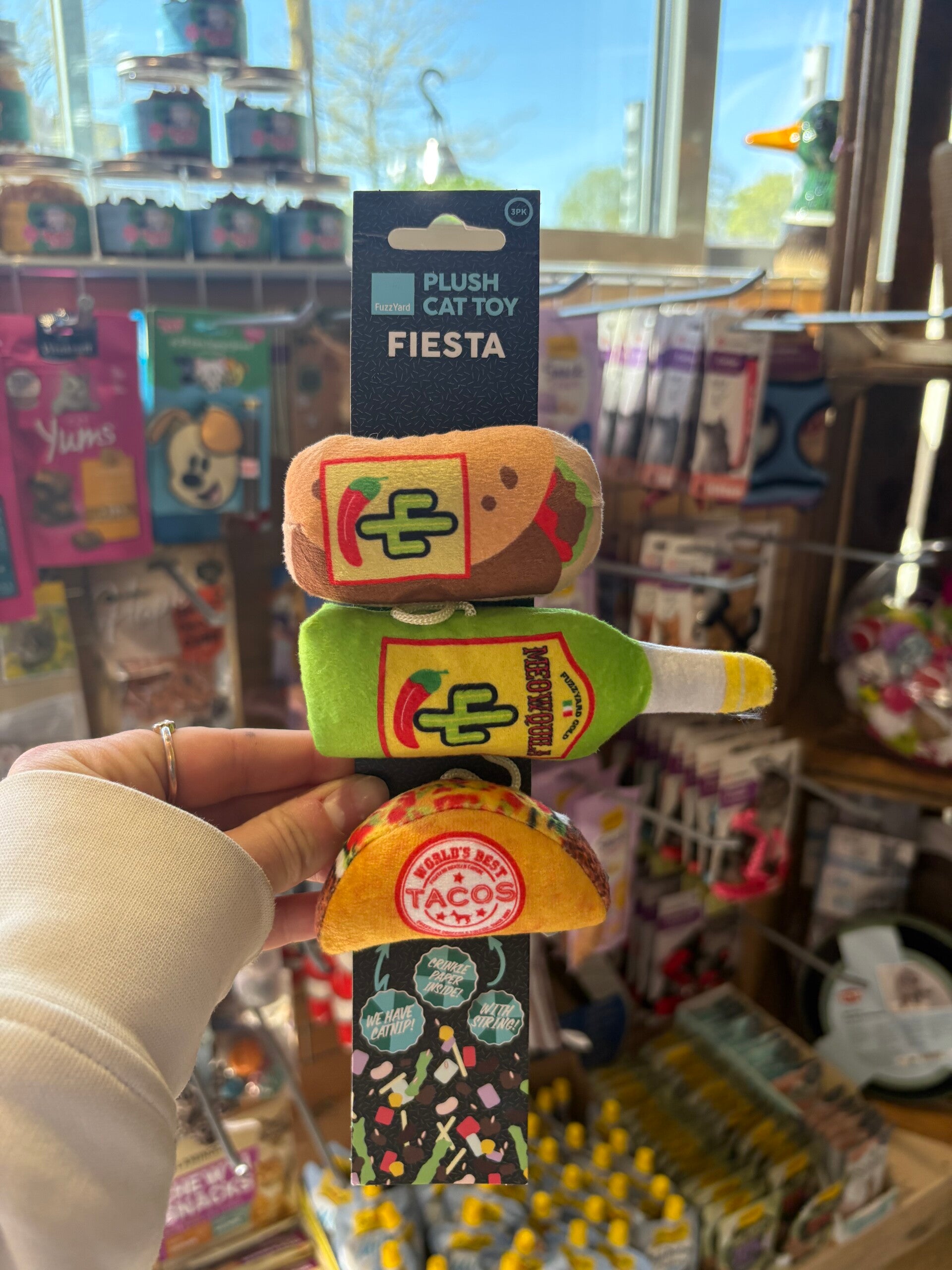 Plush cat toy fiesta
