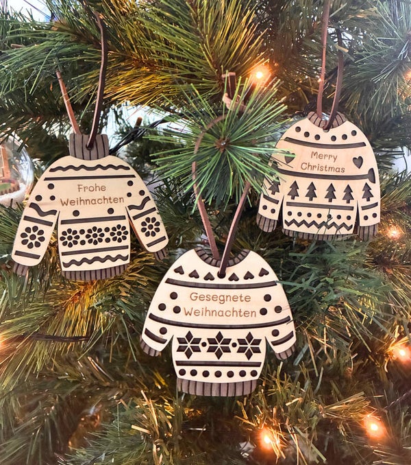 Holzanhänger Christbaumschmuck „Pullover“ – in verschiedenen Varianten | handgefertigt | DajoNasa Creatives