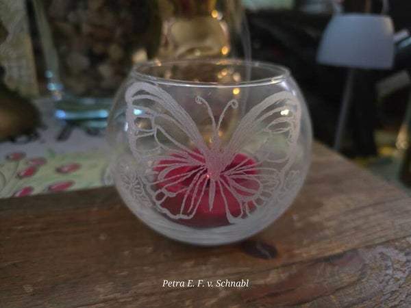 graviertes Teelichtglas - Frühling Schmetterling
