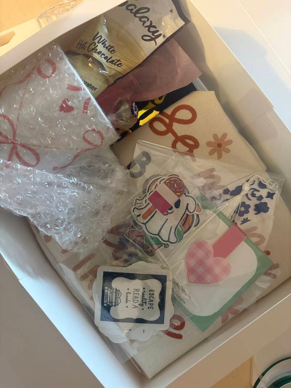 Ultimate Book Lover Gift Set