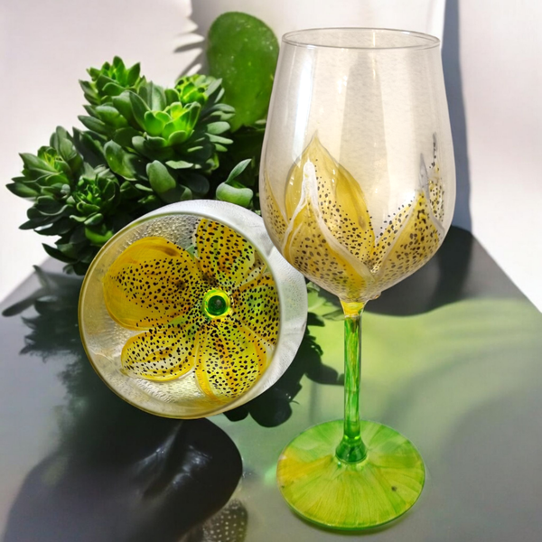 VERRE À VIN BOUTON D'OR