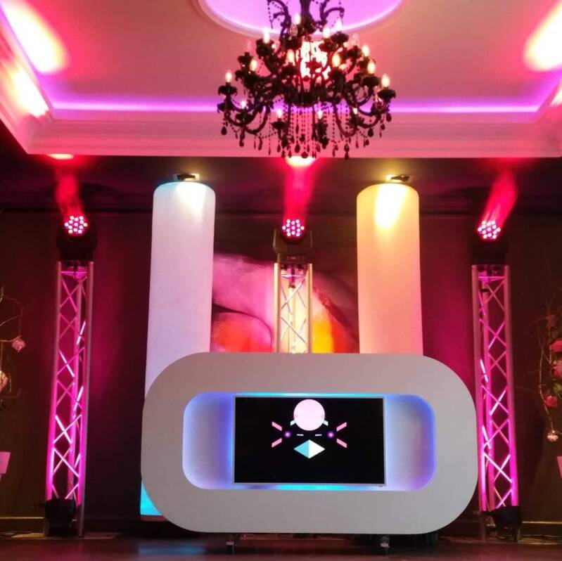 loungebooth 3x staande truss 2x aircones