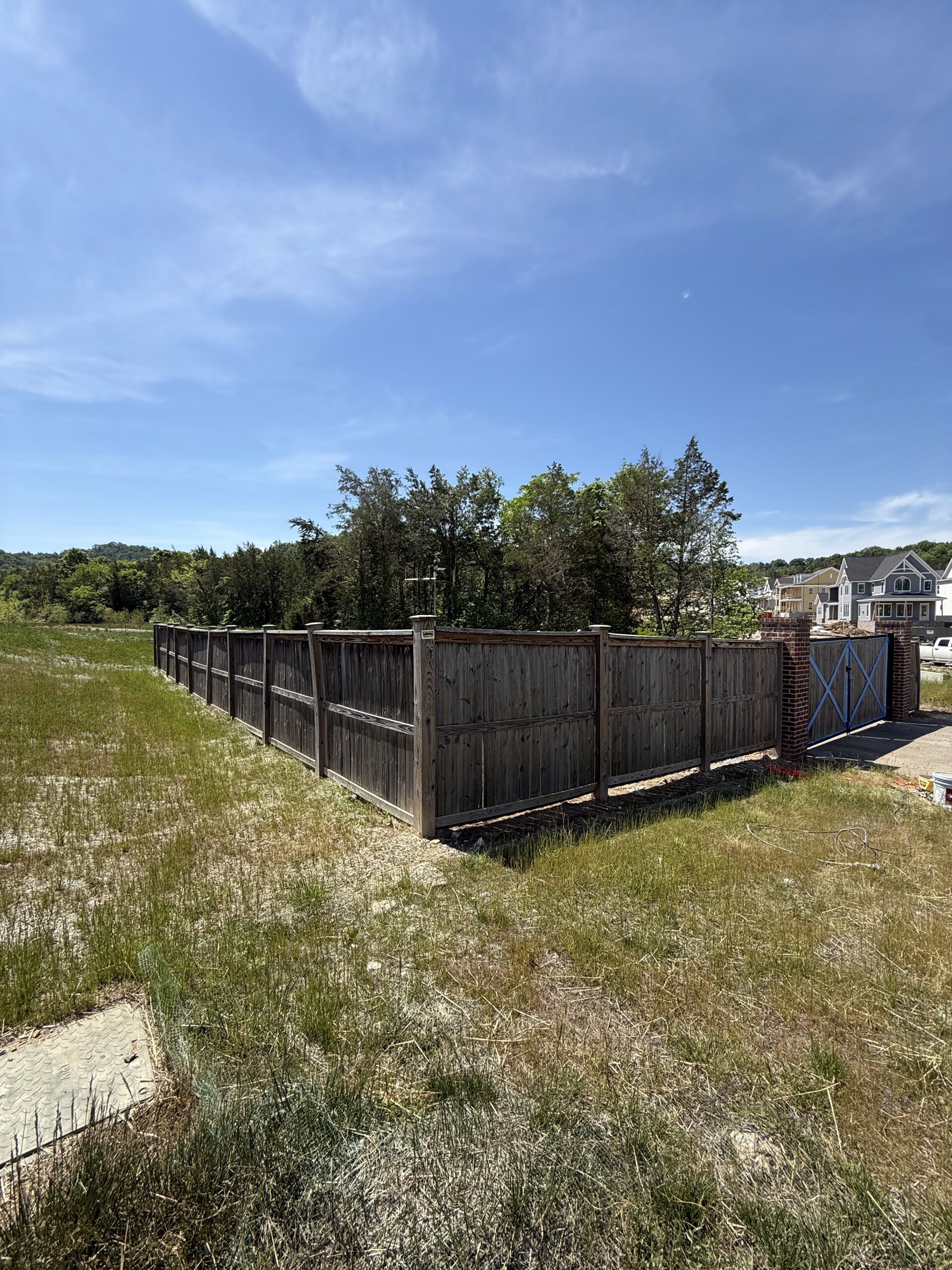 farm fence installation in Eastern oregon