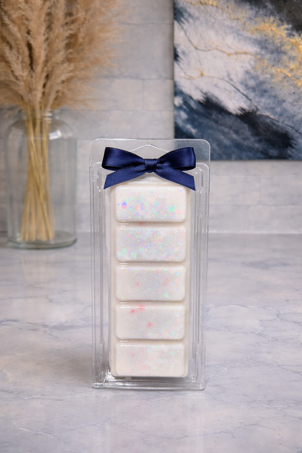 Sniff me I’m FAME tastic 💃 (fame)