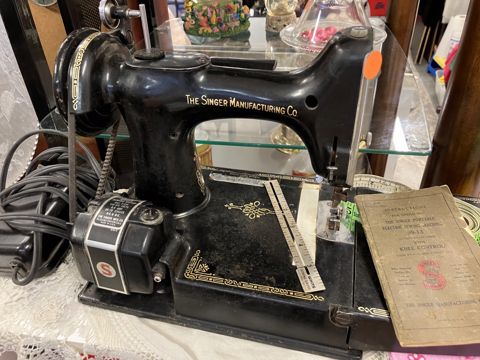 Vintage Featherweight sewing machine