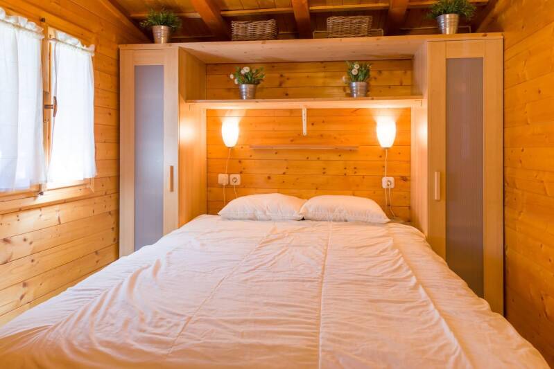 Slaapkamer 1 chalet Rotterdam 15