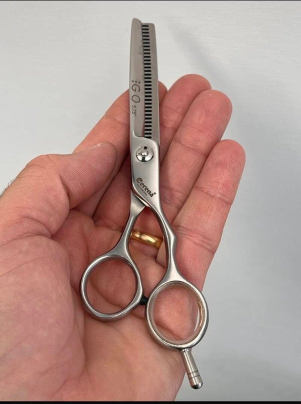 Forbici dentate cerena